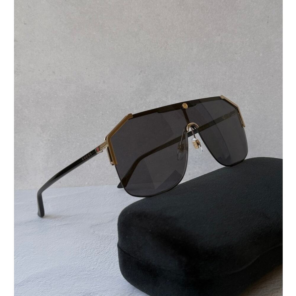 NEW Gucci GG0291S Black Mask Shield Unisex Sunglasses $625